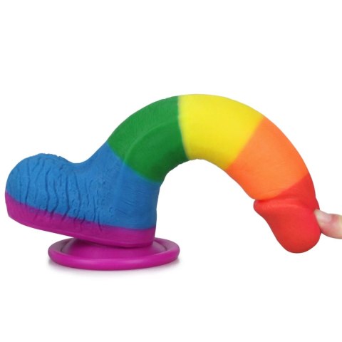 Lovetoy - Silikonowe Tęczowe Dildo Prider Z Jądrami I Przyssawką 19,5 cm Kemis Lovetoy - Silikonowe Tęczowe Dildo Prider Z Jądrami I Przyssawką 19,5 cm Kemis