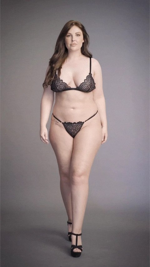 Le desir - Dwuczęściowy zestaw bielizny Velvet Plus Size Le Désir by Shots Le desir - Dwuczęściowy zestaw bielizny Velvet Plus Size Le Désir by Shots