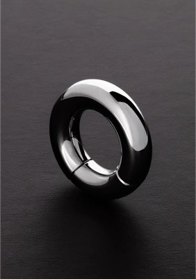 Steel - Okrągły noszak na jądra z magnesem 1,5 cm Steel by Shots Steel - Okrągły noszak na jądra z magnesem 1,5 cm Steel by Shots