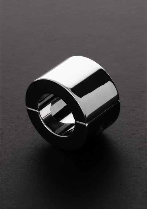 Steel - Owalny noszak na jądra 4,0 cm Steel by Shots Steel - Owalny noszak na jądra 4,0 cm Steel by Shots