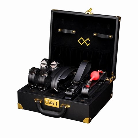LOCKINK - Walizka pełna gadżetów BDSM w kolorze czarnym Lockink LOCKINK - Walizka pełna gadżetów BDSM w kolorze czarnym Lockink