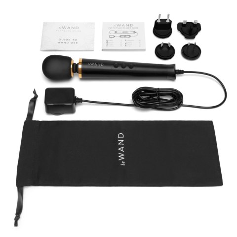 Le Wand - Mocny Masażer Łechtaczki Czarny Powerful Petite Plug-in Le Wand Le Wand - Mocny Masażer Łechtaczki Czarny Powerful Petite Plug-in Le Wand