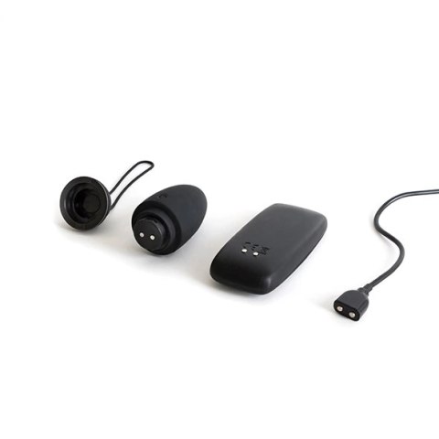 Wibrujące jajeczko - B Swish bnaughty Premium Unleashed Black B Swish Wibrujące jajeczko - B Swish bnaughty Premium Unleashed Black B Swish